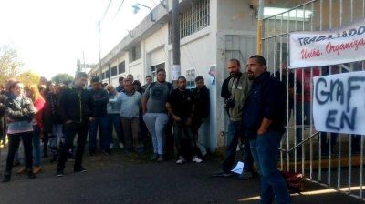 Vaciamiento, accidentes fatales y rumores de cierre: angustia entre los trabajadores gr�ficos bonaerenses