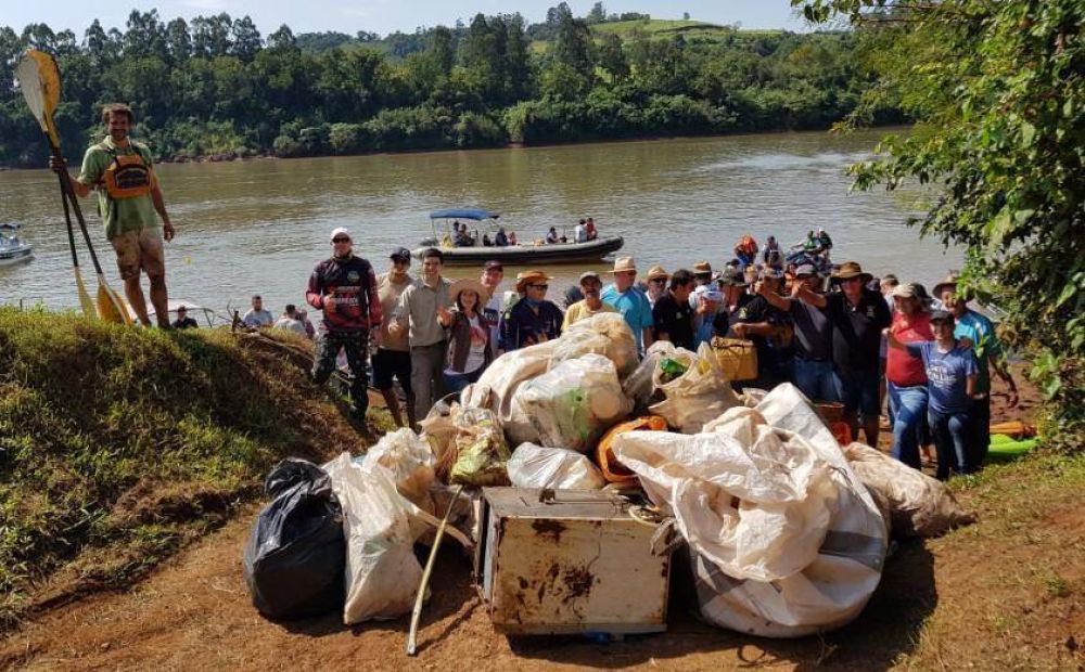 Retiraron 5 toneladas de residuos del ro Uruguay