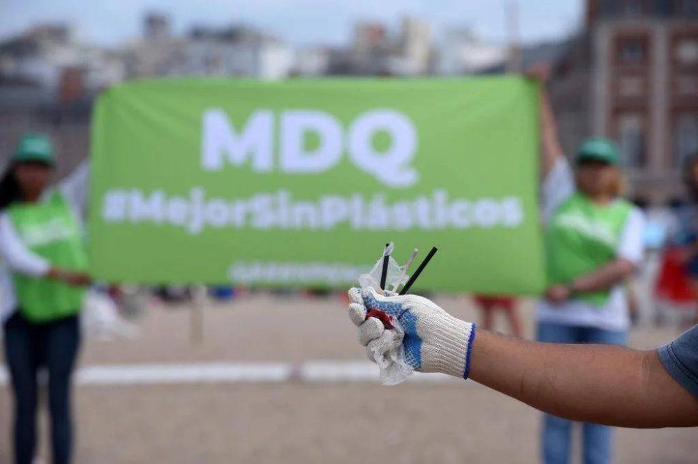 A favor del medioambiente: prohben el uso de sorbetes y utensilios plsticos en la costa