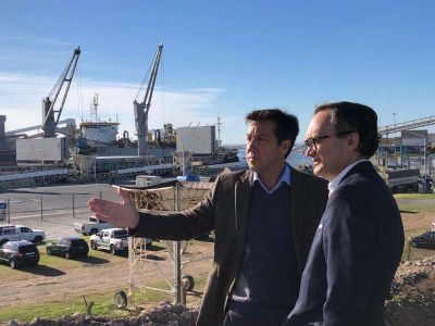 Id�goras: �Quequ�n es el puerto estrat�gico del sur para la diversificaci�n y la industrializaci�n� 