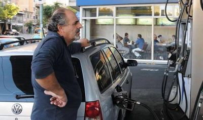 �Los playeros y due�os de bocas de expendio que dan la cara ante el cliente son v�ctimas del mal humor social�