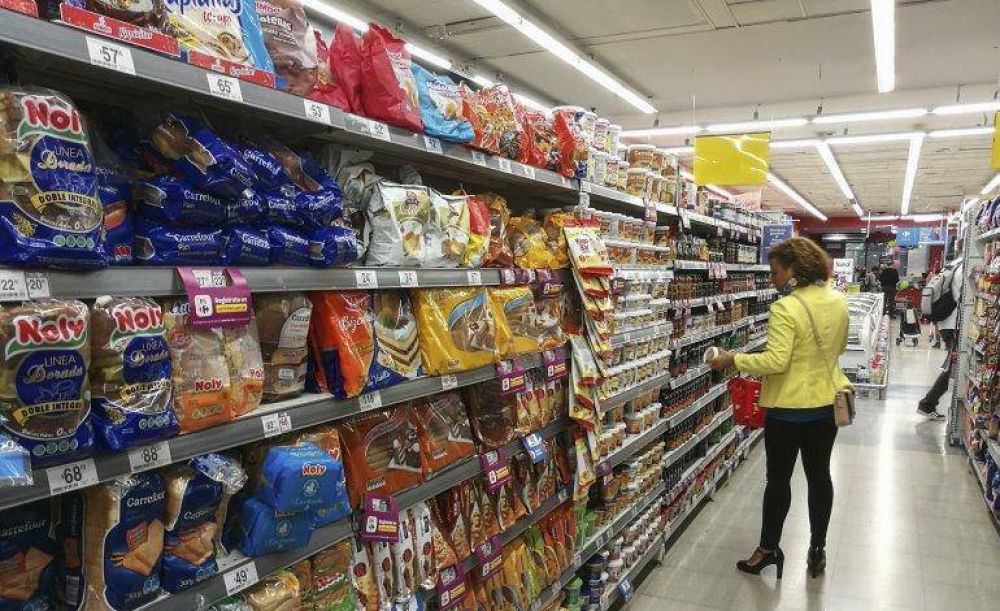Los supermercados remarcaron todos los productos antes de aplicar 