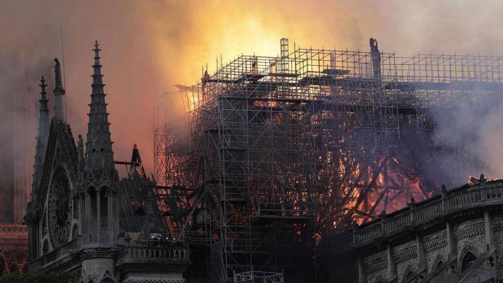 Notre-Dame; Poupard: Una catstrofe para la cristiandad. Ahora la Iglesia debe superar las divisiones