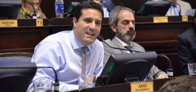 Abad resalt� �la predisposici�n al di�logo y el sentido de responsabilidad� del Gobierno provincial