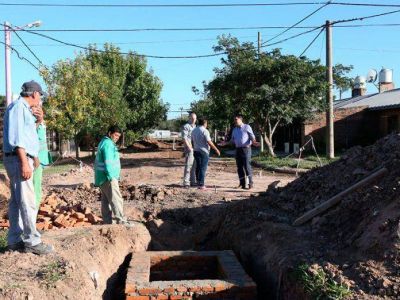 Mujeres Argentinas: mantenimiento, desobstrucci�n de ductos subterr�neos y obras clave de desag�es pluviales