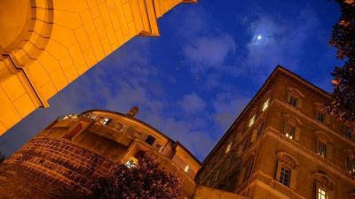 Finanzas vaticanas, la reforma a medias