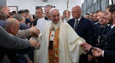 El Papa en Misa de la Cena del Se�or: Sean hermanos en el servicio, como lo hizo Jes�s