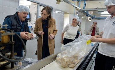 M�s de dos mil PyMes marplatenses recibieron ayuda de la Provincia