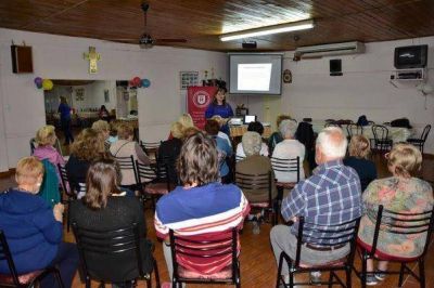 Comenz� un curso de 