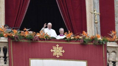 Papa en Bendici�n Urbi et Orbi: Promover di�logo no la opresi�n