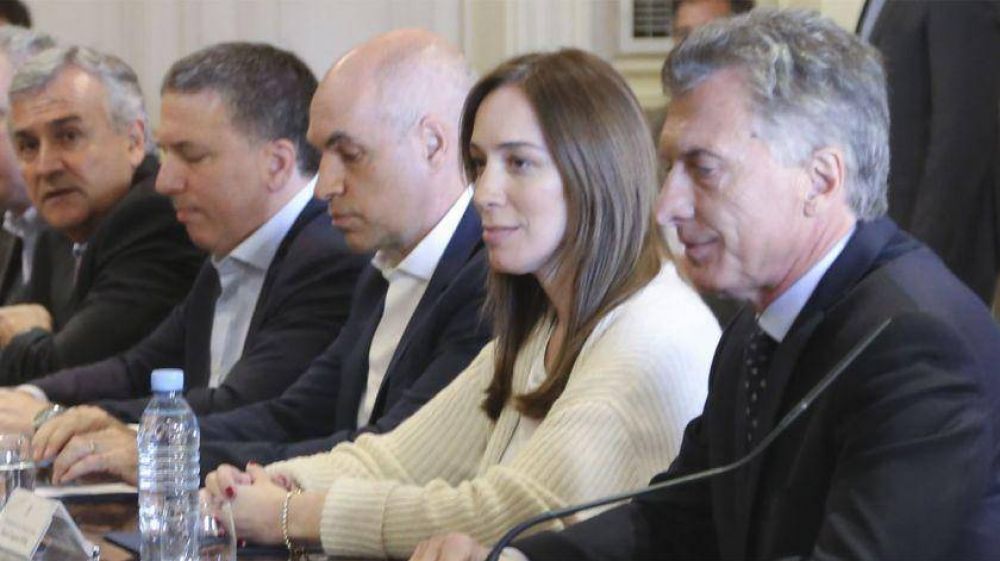 Mauricio Macri recibe a gobernadores de Cambiemos y estudian relanzar el Ahora 12