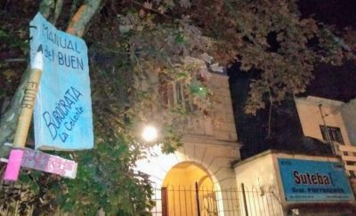 Docentes contra la c�pula de Suteba: �Su pr�ctica es manejar todo a puertas cerradas�