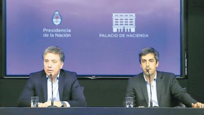 Cada vez m�s ajuste y cada vez m�s d�ficit