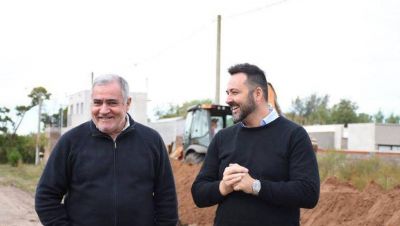 Avanza la obra de cloacas compartida entre vecinos y municipio