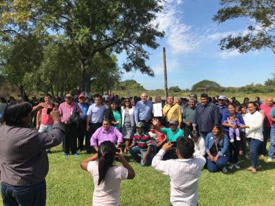 La Confederaci�n Evang�lica Bautista entreg� tierras a familias Toba-Qom en la localidad chaque�a de general San Mart�n