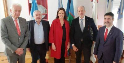 La Ministra de Desarrollo Social Carolina Stanley recibi� a la DAIA
