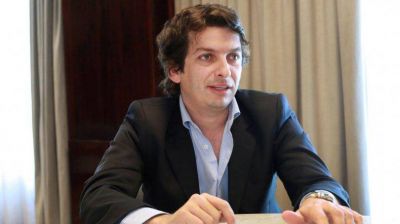 Un funcionario nacional aparece detr�s del estudio jur�dico que representa a CAMMESA