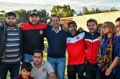 Ariel Sujarchuk recorri� clubes de barrio que realizan mejoras en sus instalaciones gracias al Fondo Municipal de Promoci�n del Deporte