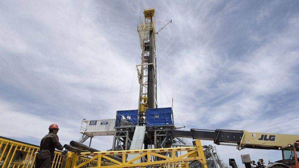 YPF construir� dos plantas m�s y quiere procesar 150 mil barriles m�s en Vaca Muerta