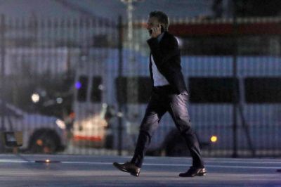 En la Casa Rosada: una ma�ana de silencios, el llamado a aguantar y los datos del gur�