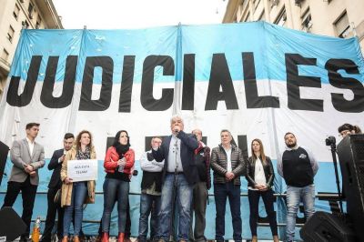 Los judiciales cierran abril con dos paros nacionales