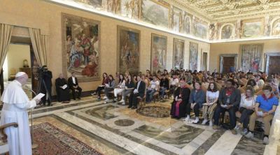 Papa Francisco propone estos cuatro consejos a j�venes para permanecer cerca de Jes�s