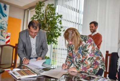 Con una inversi�n de 13 millones de d�lares, Papelera del Plata ampliar� su planta en Naschel y generar� m�s puestos de trabajo