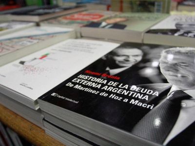 La campa�a pol�tica se traslad� a las librer�as de Mendoza