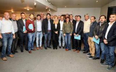 El intendente de 25 de Mayo reclam� la eliminaci�n del Fondo Sojero         