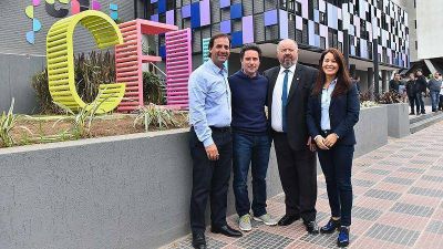 Ariel Sujarchuk y Gabriel S�nchez Zinny recorrieron el nuevo Centro de Educaci�n L�dica Interactiva