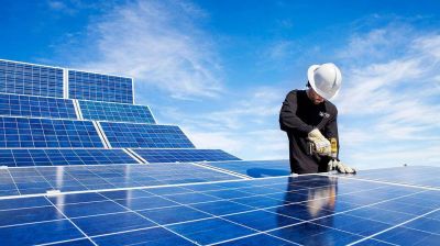 Pymes de renovables, castigadas por Naci�n
