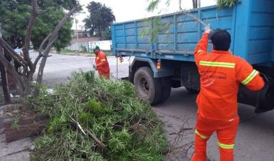 Contin�an los trabajos simult�neos de higiene urbana en distintos barrios