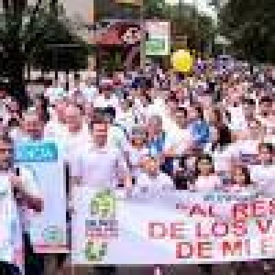 Miles marchan por la familia y los valores en Paraguay