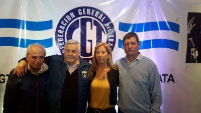 La CGT describi� una situaci�n cr�tica en la ciudad: �La destrucci�n de puestos de trabajo empuj� a grandes sectores a la pobreza�
