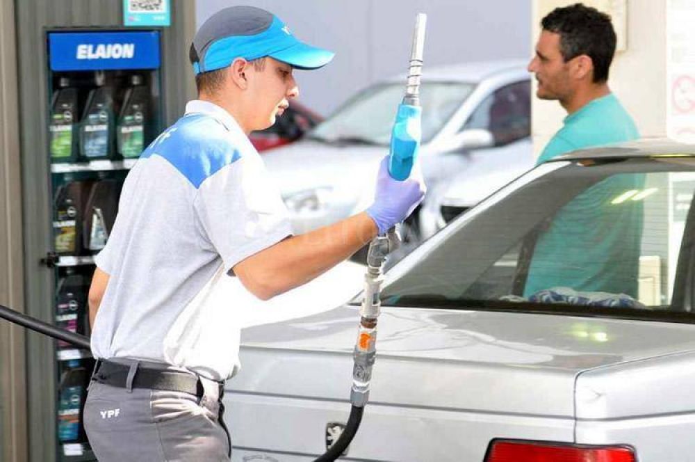 YPF aumenta los precios de los combustibles 4 por ciento promedio en todo el pas