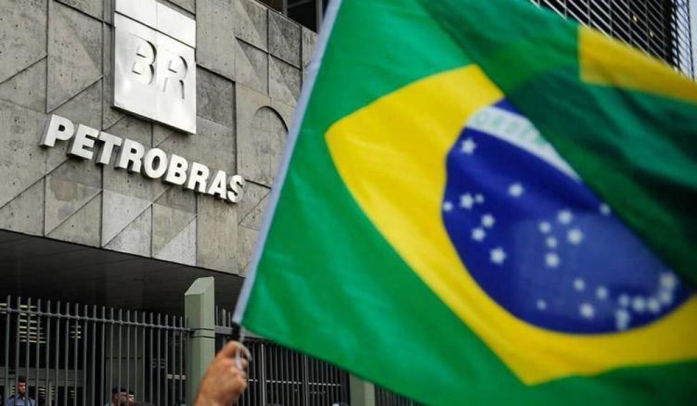 Salida de Petrobras de Uruguay es considerada como una oportunidad para estacioneros