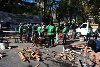 Camioneros contra gremios del transporte: �Es una verg�enza hacer un paro en el D�a del Trabajador�
