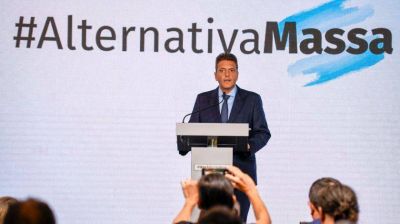 Massa rechaz� el acuerdo con el Gobierno y pidi� convocar a la oposici�n 
