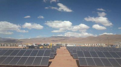 En medio de la Puna, avanza la megaplanta solar m�s grande de Sudam�rica
