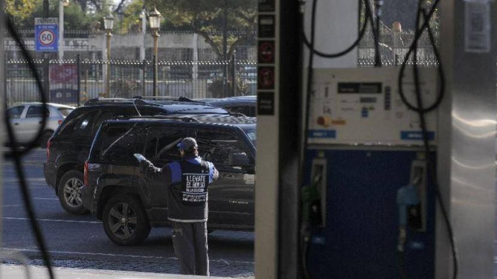 Combustibles: cay� la demanda en marzo y cerr� el trimestre en negativo