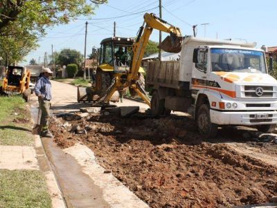 Escobar - SE ESTAN REALIZANDO TAREAS  DE BACHEO Y REACONDICIONAMIENTO   EN LAS CALLES DEL DISTRITO