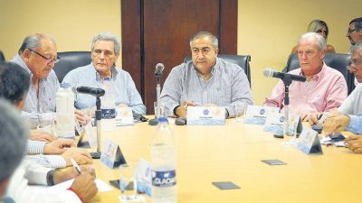 Con el objetivo de retomar la iniciativa, se reunir� la CGT con un paro general en el horizonte