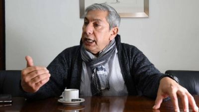 Tras hist�rico enfrentamiento, Rodolfo Daer se acerca a Camioneros