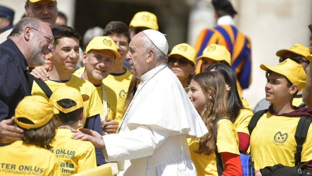 Papa en Audiencia: no se desanimen. Poca levadura transforma la masa