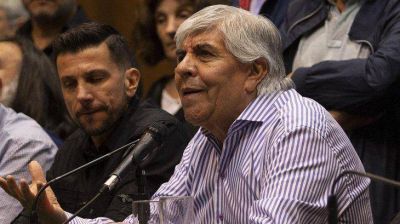 CGT y Moyano ya negocian parar juntos el 28-M