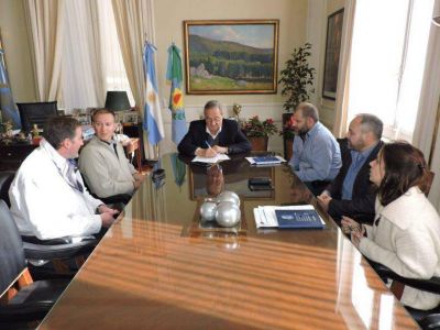 En las pr�ximas semanas se iniciar�n nuevas obras de extensi�n de las redes de cloacas y agua en diferentes barrios