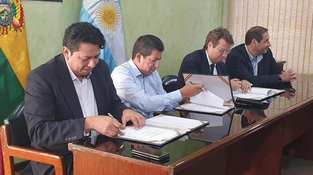 Bolivia y Argentina firman dos acuerdos estratgicos para proyectos de exploracin, produccin y venta de hidrocarburos