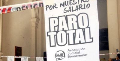 Los judiciales van al paro por 48 horas contra las paritarias en minicuotas de Vidal