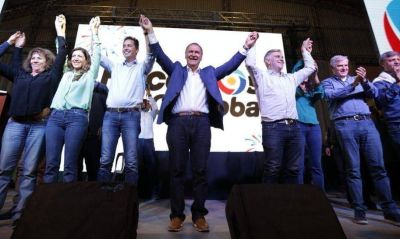 C�rdoba golpea a Cambiemos y ordena al PJ Federal