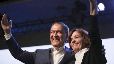 Schiaretti ahora entra en el escenario nacional en 